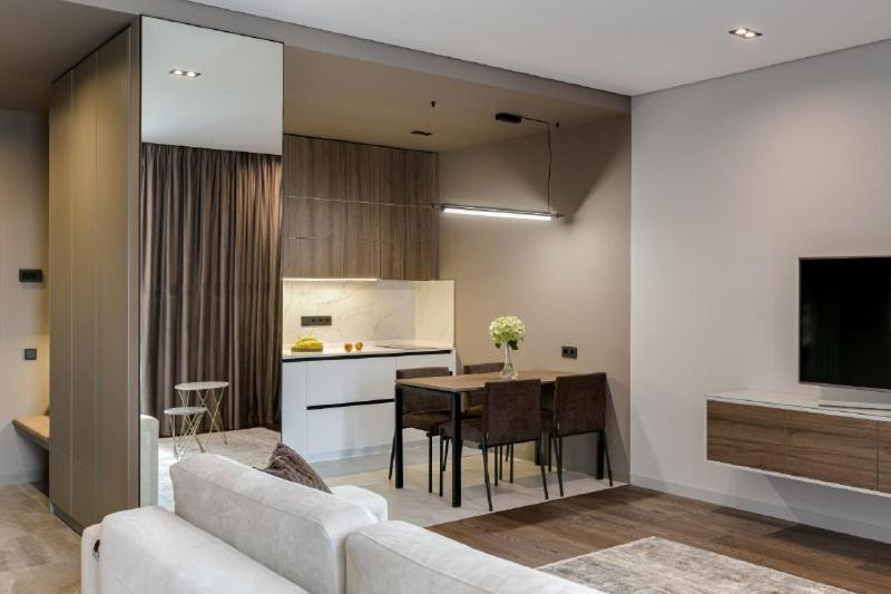 Classy Studio In Chicago, A Luxurious Condo Kiew Exterior foto