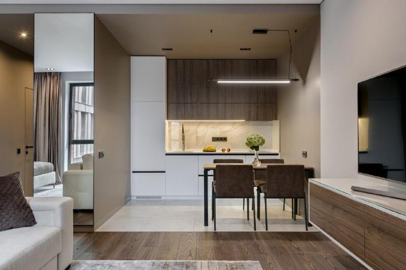 Classy Studio In Chicago, A Luxurious Condo Kiew Exterior foto
